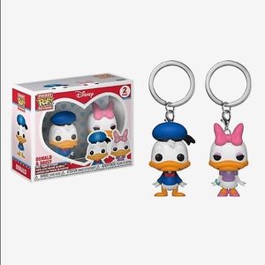 Matching Daisy and Donald Duck keychains